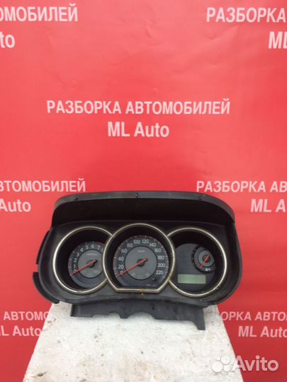 Панель приборов Nissan Tiida