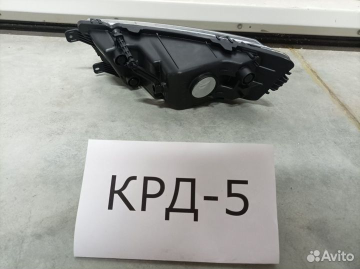 Противотуманная правая фара Шкода Октавия А7