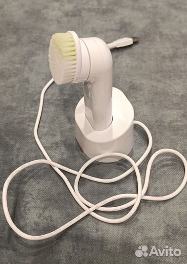 Аппарат для ухода за лицом Clinique Sonic System