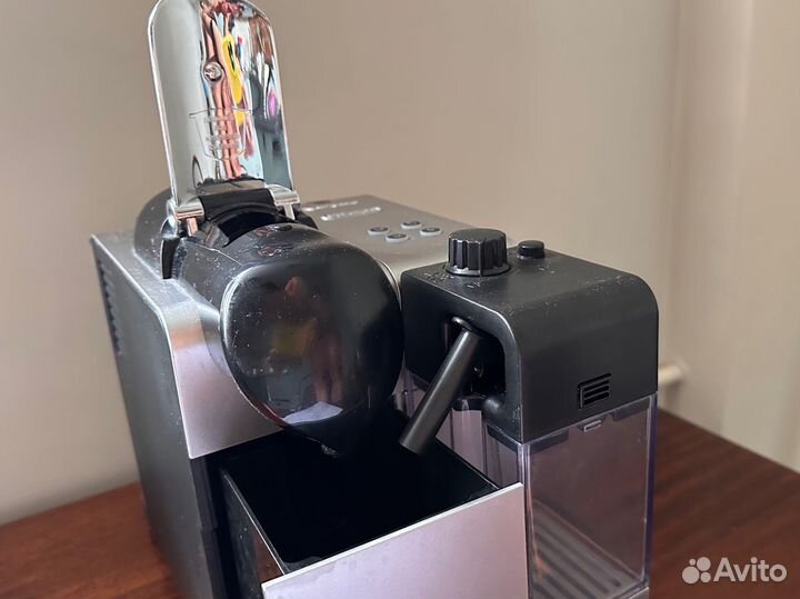 Кофемашина delonghi nespresso с капучинатором