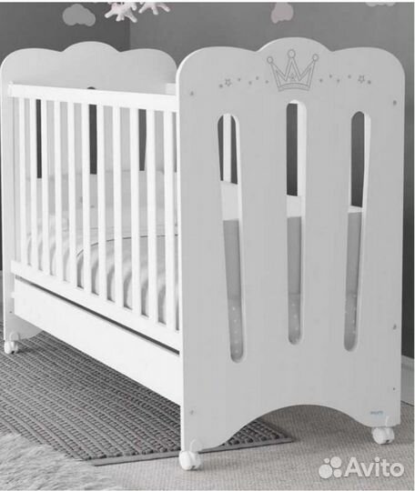 Детская кроватка