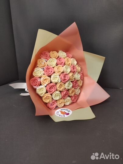 Букет - 37 Роз из Белого Шоколада