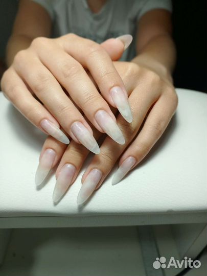 Маникюр педикюр
