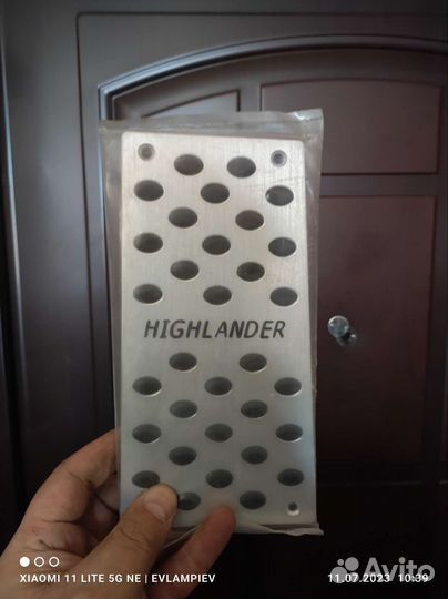 Накладки на Хайлендер