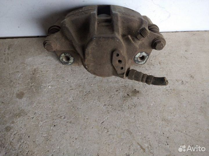 Суппорт передний правый Chery Tiggo T11 2005-2015