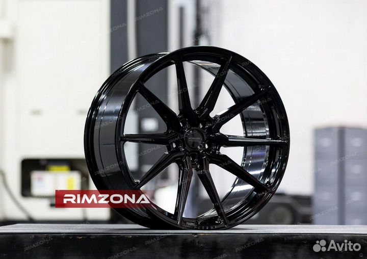 Кованые диски Vossen HF3 на Lexus