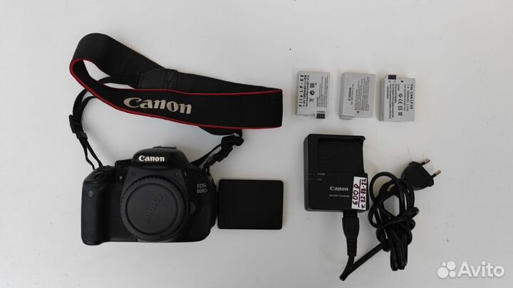 Фотоаппарат Canon 600d с откидным экраном