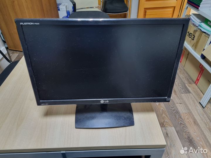 Монитор LG flatron ips235