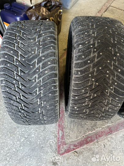 Nokian Tyres Hakkapeliitta 8 245/45 R19 и 275/40 R19