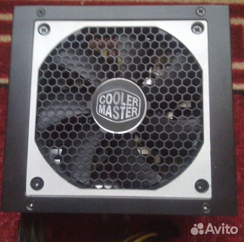Продам блок питания Cooler Master v650