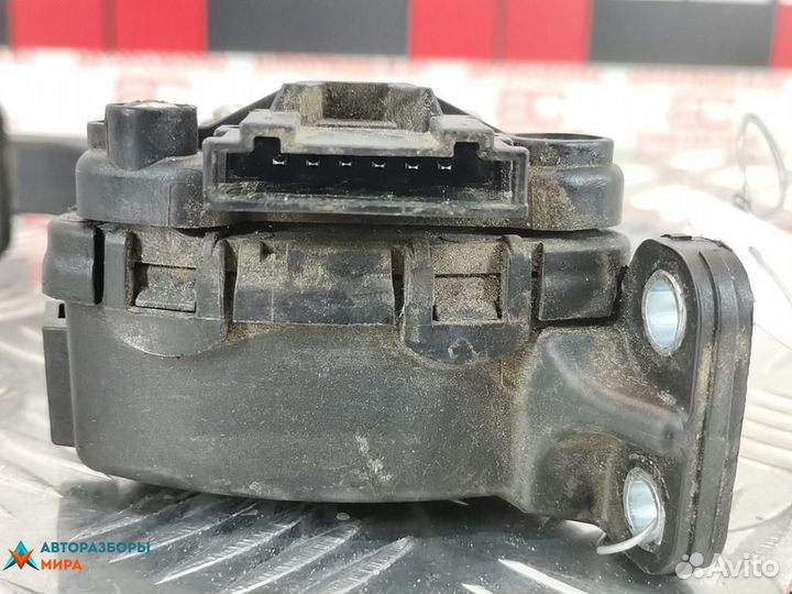 Педаль Dacia Logan 2008 6001548477