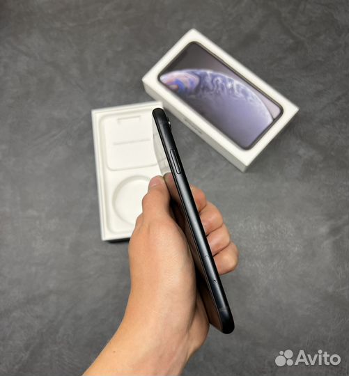 Телефон iPhone xr 64gb