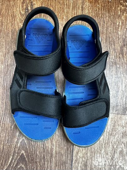 Босоножки Adidas 34