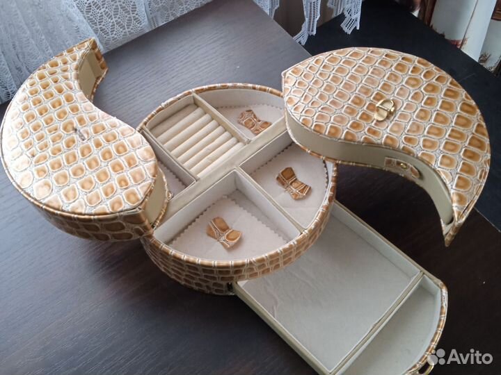 Органайзер для украшений