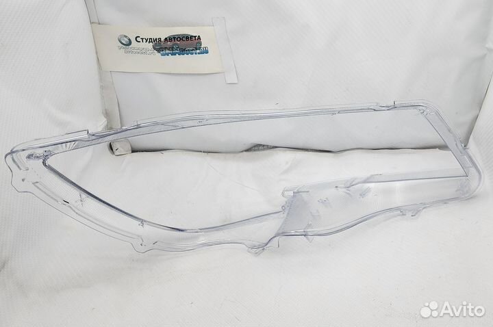 Стекла для фар Skoda Superb 12-15