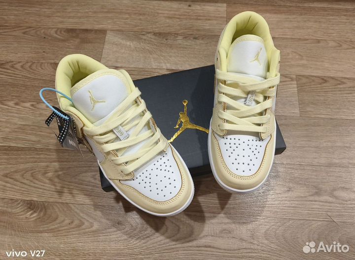 Кроссовки новые Nike air Jordan 1 low