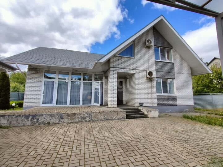 Коттедж 223,7 м² на участке 14,3 сот.