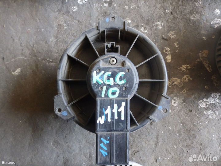 Мотор печки на toyota passo KGC10