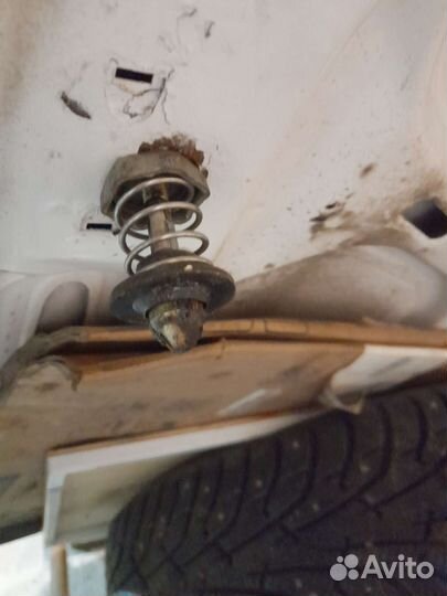 Капот Ауди 80 b3