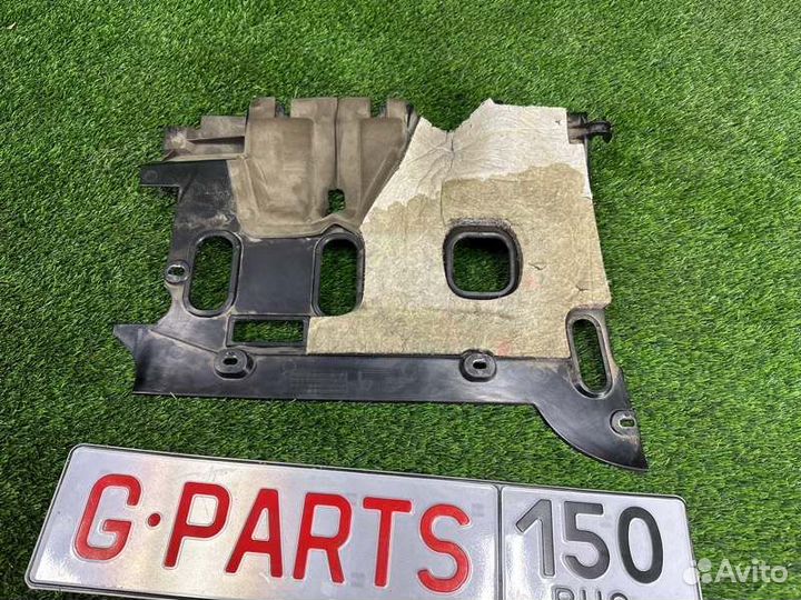 Накладка в салоне передняя левая Bmw 7 E66 N62B48