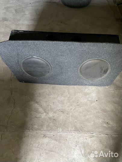 Короб для сабвуфера для Jetta 5