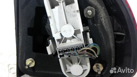 Фонарь задний левый volvo V40 VW (68L06MX01)