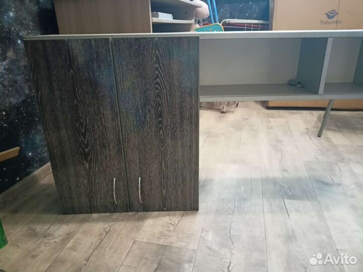 Шкафчик для ванной навесной