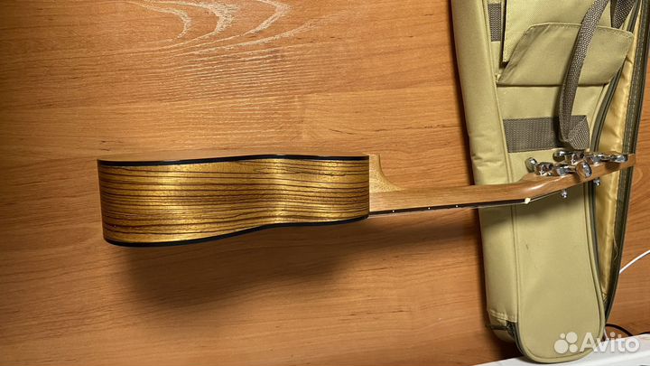 Укулеле flight