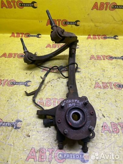 Поворотный кулак передний правый Hyundai Sonata EF