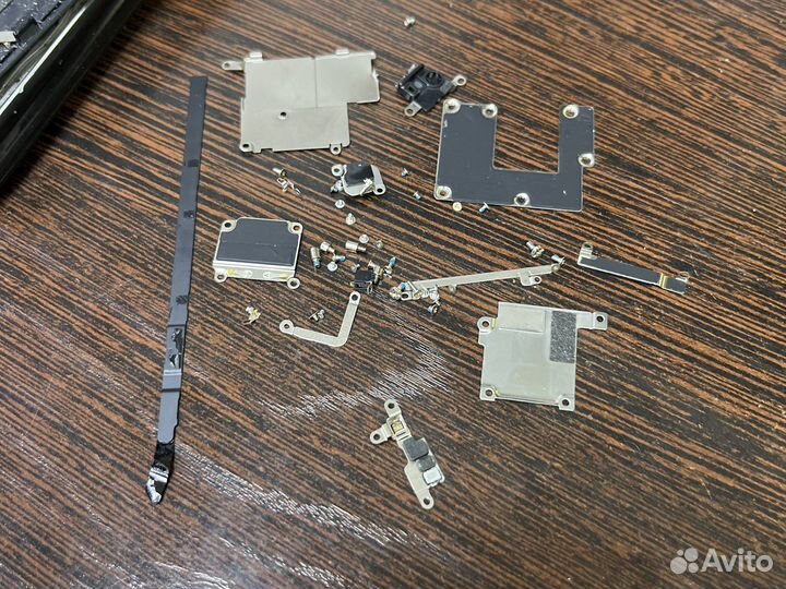 Болты и пластины Apple iPhone 11 pro оригинал