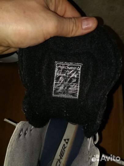 Коньки хоккейные