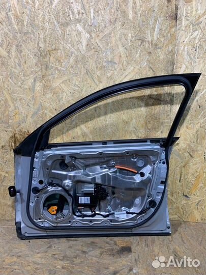 Дверь прав. перед. Audi A8