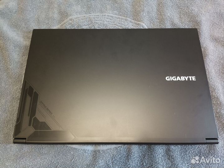 Ноутбук Gigabyte G7