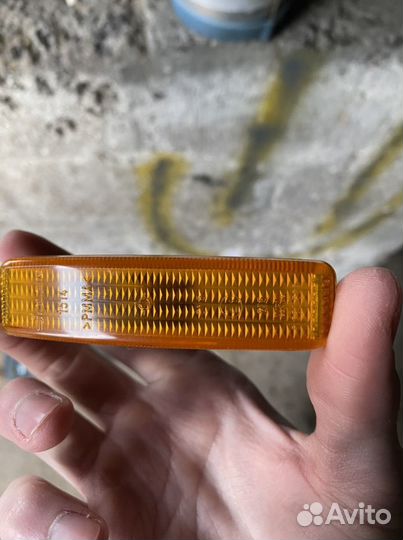 Продам повторители поворотников Бмв Е39