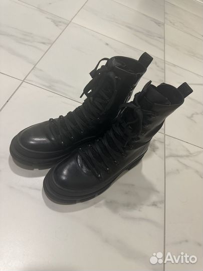 Ботинки осенние женские 37 размер