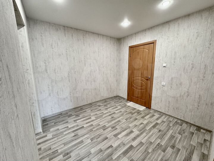 3-к. квартира, 80 м², 1/11 эт.