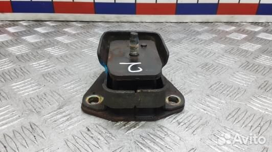 Подушка двигателя дизельная mitsubishi pajero sport 1 (4GM09BL02)