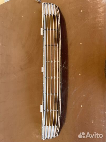 Решётка переднего бампера Toyota Camry 50