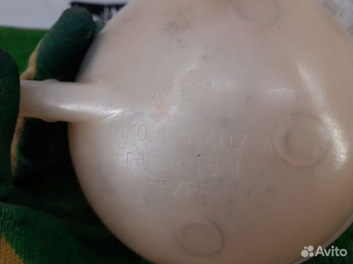 Бачок расширительный Volkswagen Passat B6 1.8 cdaa