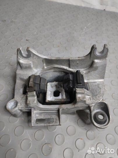 Подушка МКПП Renault Fluence седан K4M V838 2014