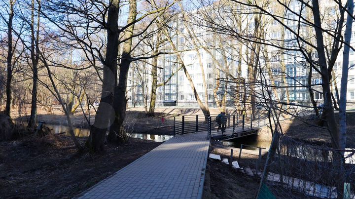 2-к. квартира, 56 м², 1/9 эт.