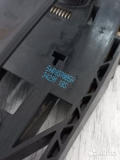 Ручка двери внешняя передняя левая Volkswagen Polo