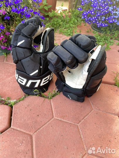 Хоккейная форма Bauer (нагрудник, трусы, краги) бу