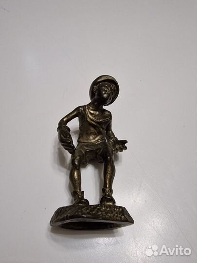 Бронзовая статуэтка вратарь СССР