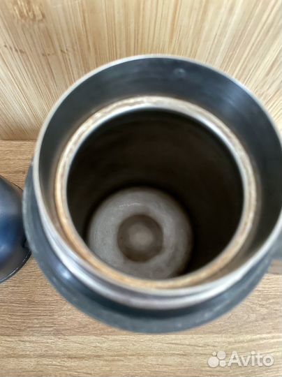 Термос с металлической колбой