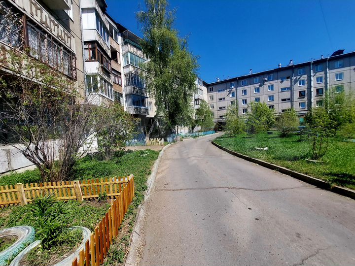 2-к. квартира, 60 м², 1/5 эт.
