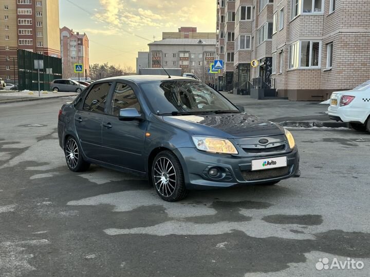 LADA Granta 1.6 МТ, 2014, 100 000 км