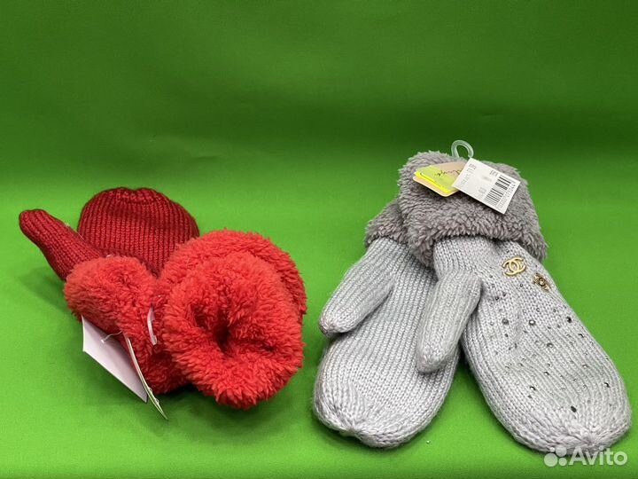 Варежки женские