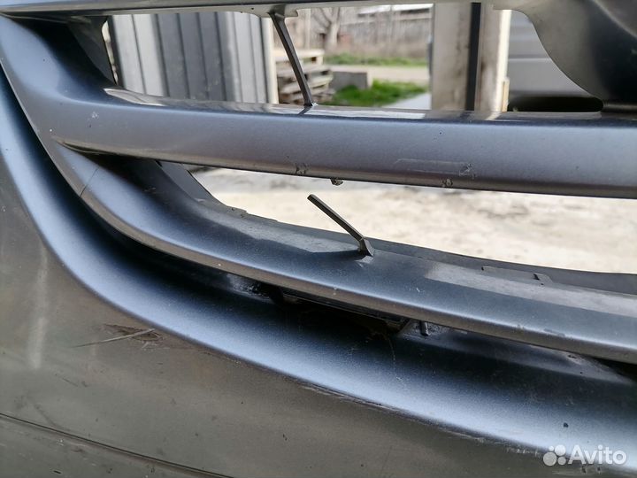 Бампер передний мазда MPV 2001 г