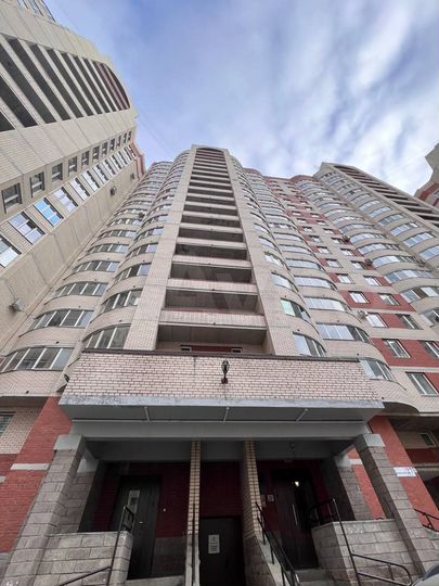 2-к. квартира, 64,6 м², 17/19 эт.